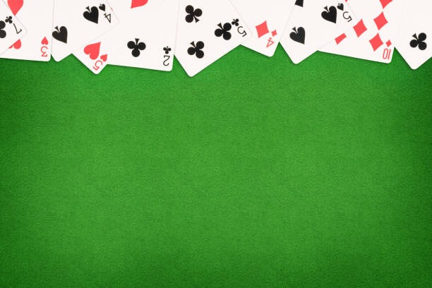 Player hand decision point: fold or raise options displayed on ilbet table interface
